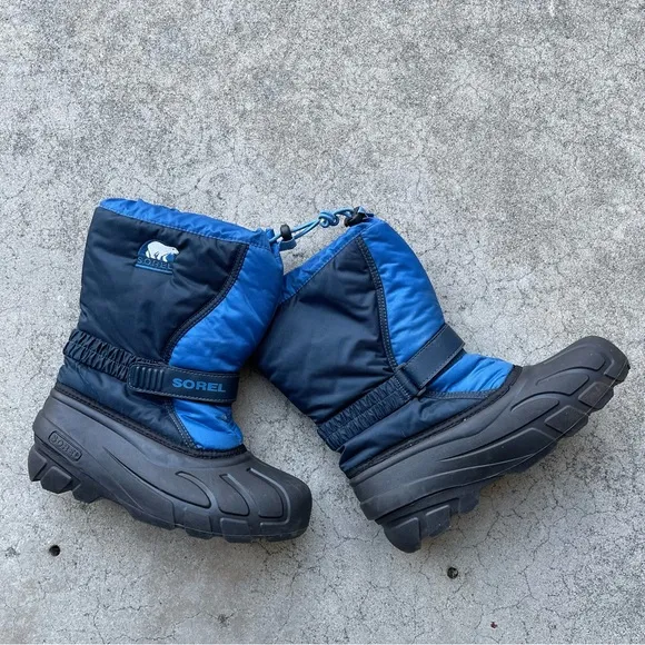 Sorel Kids Flurry Boots youth size 5 preloved winter boots big kids unisex