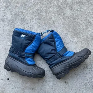 Sorel Kids Flurry Boots youth size 5 preloved winter boots big kids unisex