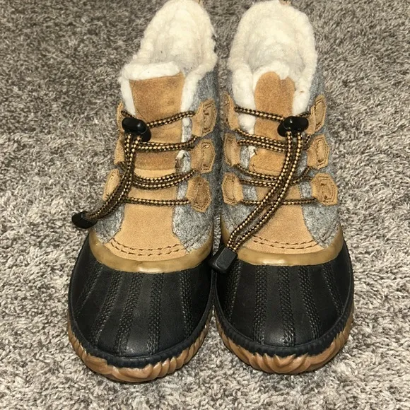 Sorel Kids' Out N About Plus Winter Snow Boots Size 3