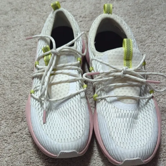 Sorel Kinetic Women's White and Pink Athletic Shoes