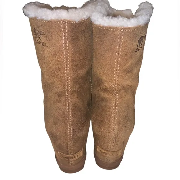 Sorel Lace Up Hidden Wedge Women’s Boots w/ shearling Light Tan Size 9