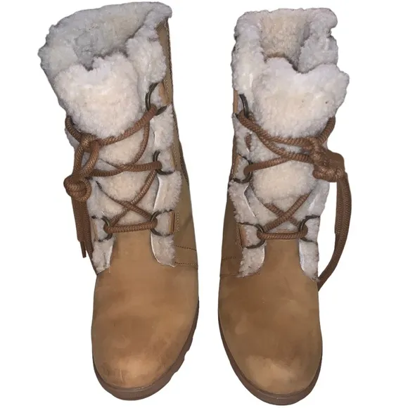 Sorel Lace Up Hidden Wedge Women’s Boots w/ shearling Light Tan Size 9