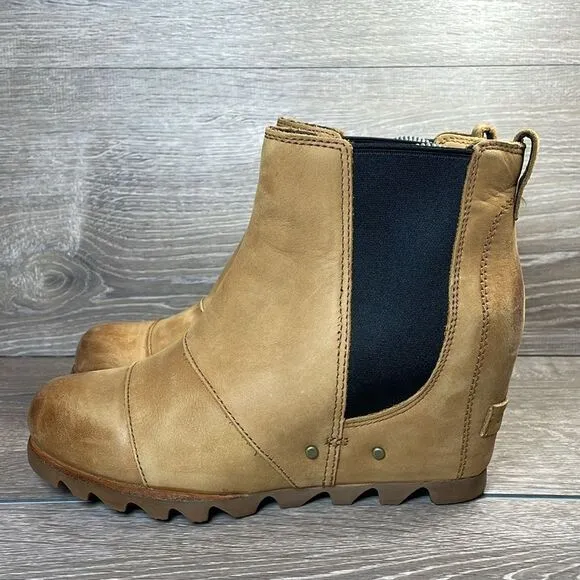 Sorel Lea Wedge Tan Camel Leather Women’s Sz 7.5 Pull On Hidden Wedge Ankle Boot