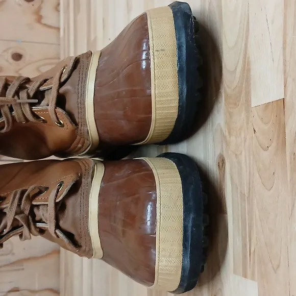Sorel Leather Duck Boots With Wool Lining Size 10