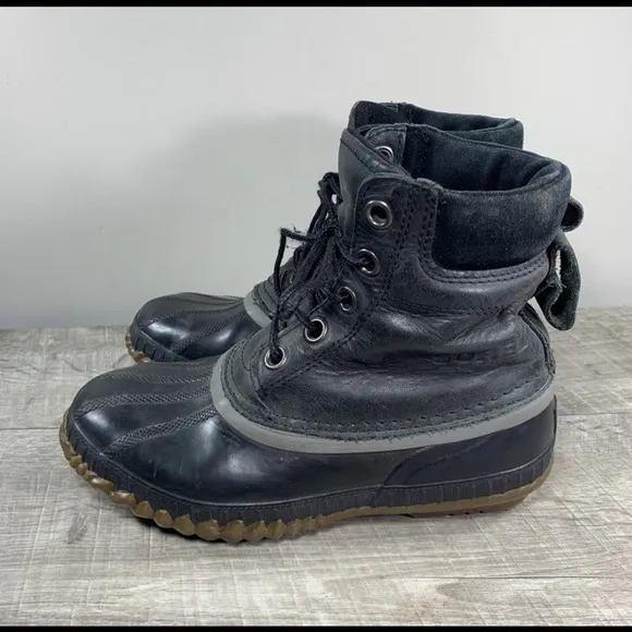 Sorel NY1848 Youth Boys Duck Black Leather Snow Winter Rain Booties Boots Size 5