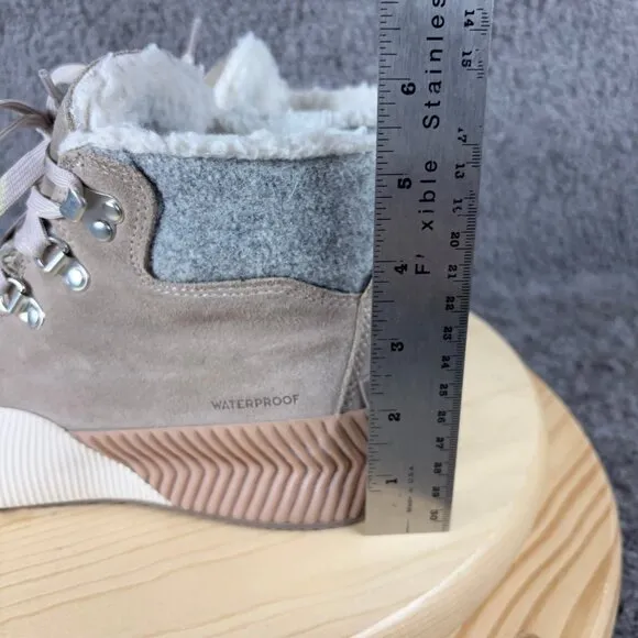 Sorel Out N About III Conquest Boot Women Size 6.5 Waterproof Suede Ankle Hiking