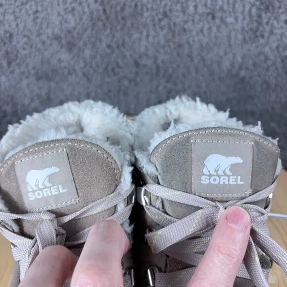Sorel Out N About III Conquest Boot Women Size 6.5 Waterproof Suede Ankle Hiking