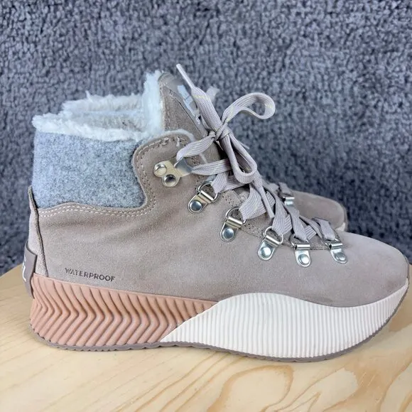 Sorel Out N About III Conquest Boot Women Size 6.5 Waterproof Suede Ankle Hiking
