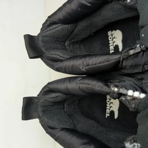 Sorel Out N About III Puffy Zip winter snow boots womans size 6 EU 37