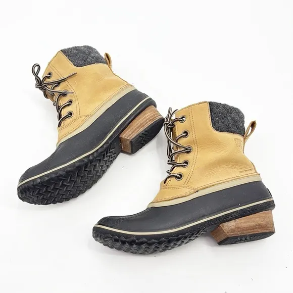 Sorel Slimpack II Leather Waterproof Lace Boots Women’s size 9 Winter Snow