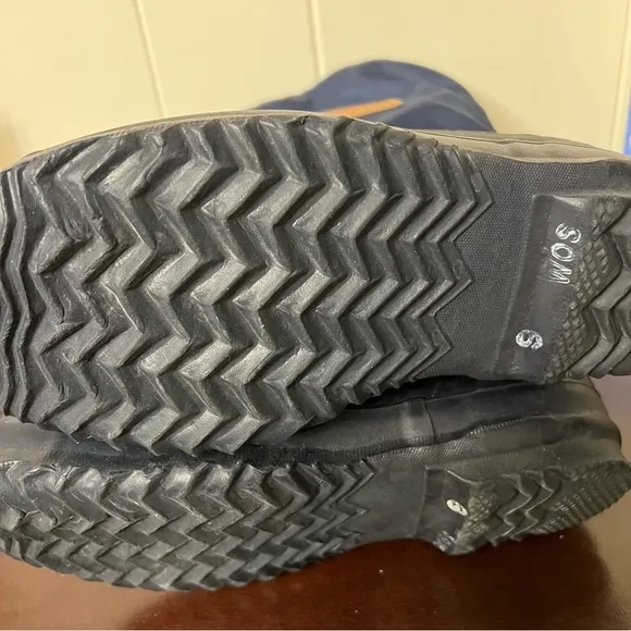 Sorel Snow Lion boots Women's Blue Nylon Removable Felt Liners Size 9 NWT