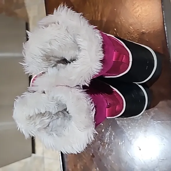 Sorel Tivoli II Snow boots Pink Tropick, faux fur lining Size 6