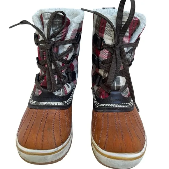 Sorel Tivoli Plaid Waterproof fleece lined women’s Boots. Size 6