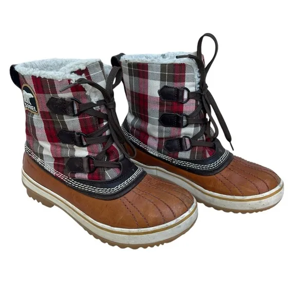 Sorel Tivoli Plaid Waterproof fleece lined women’s Boots. Size 6