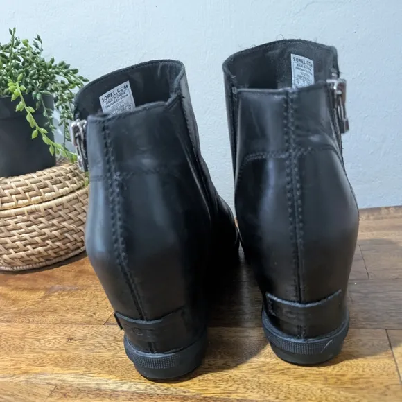 Sorel Women Joan Of Arctic Wedge II Size‎ 9 Zip Black Leather Boots NL3364-010