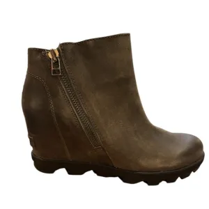 Sorel Women's Joan of Arctic Wedge II Zip Boot Distressed Size 8.5