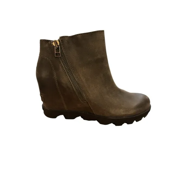 Sorel Women's Joan of Arctic Wedge II Zip Boot Distressed Size 8.5