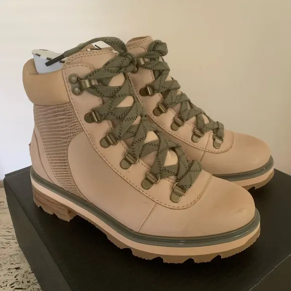 Sorel Women's Lennox Hiker Lace-Up Waterproof Booties