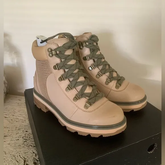 Sorel Women's Lennox Hiker Lace-Up Waterproof Booties