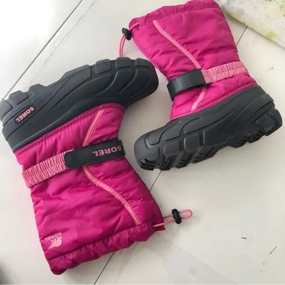 SOREL Women’s Pink Black Winter Snow Boots Waterproof Size 5