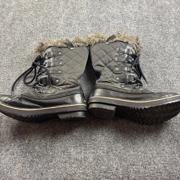 SOREL Women’s Waterproof Tofino II Rubber Snow Boots Black w/Fur size: 7