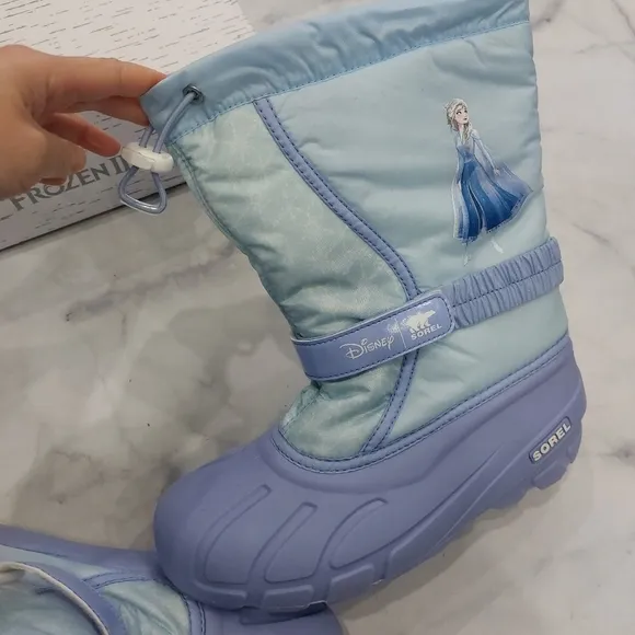 Sorel x Disney Girls Youth Flurry Frozen Elsa Snow Boots Frosted Purple