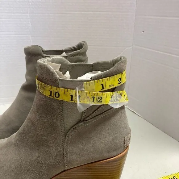 SOREL Women’s Boots  Gray Size 8