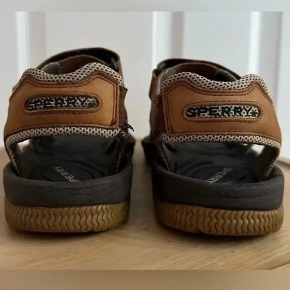 SPERRY ~ Men's leather and velcro slip on boating or fishing sandals size 10