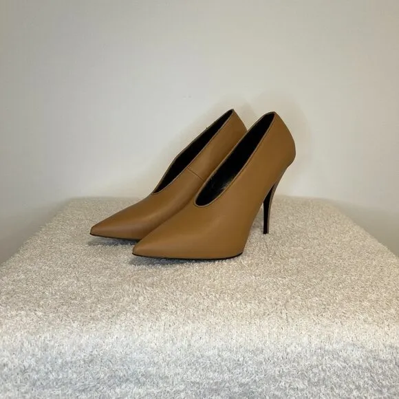 Stella McCartney Pointed Toe Bootie | Size: 39EU