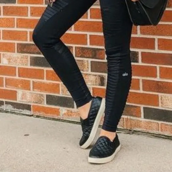 STEVE MADDEN Quilted Vegan Leather Slip On Casual Shoes