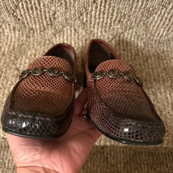 Stuart Weitzman Snakeskin Embossed Ombré Loafer Size 8 1/2 M