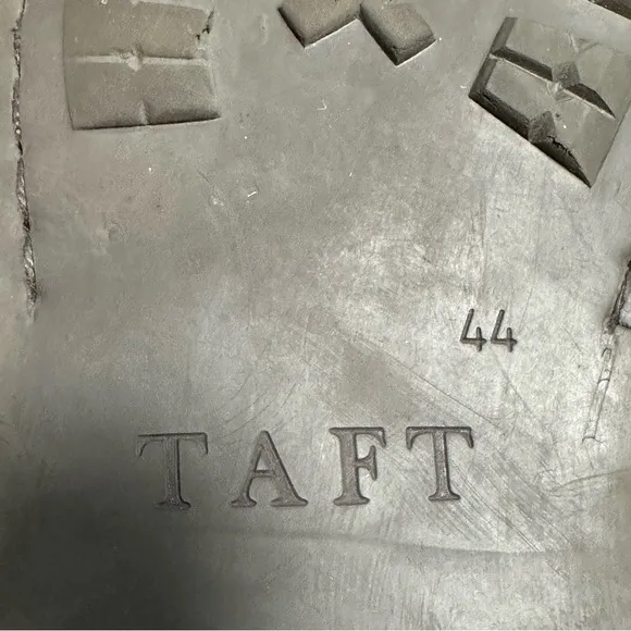 TAFT Men’s size 44 / 11 The Jack Oxblood Red Leather and Gray Wool Boots READ