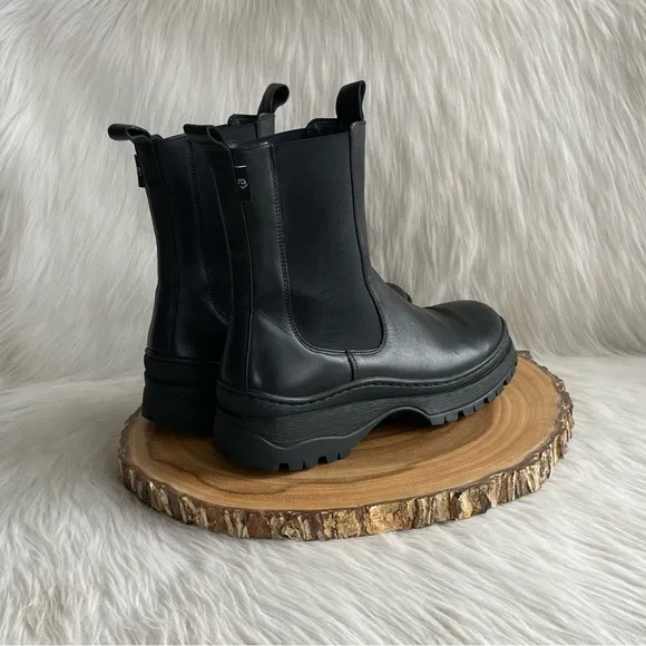 Ted Baker Akeeno black leather lug sole Chelsea boots
