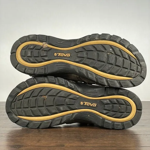 Teva Forebay Fisherman Sandals Mens 12 Brown Water Hiking River Shoes Outdoor
