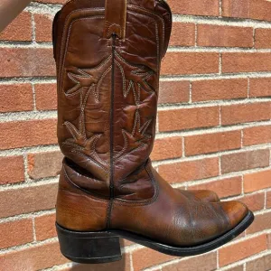 Texas Boot Company men’s 8.5 or women 10 brown cowboy boots with green design