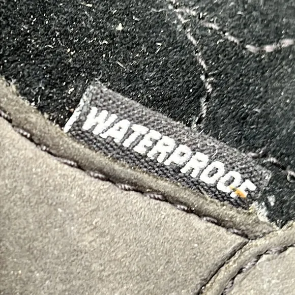 The North Face Bella Alta Black and Gray Winter Boots, women’s size 8.5