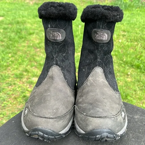 The North Face Bella Alta Black and Gray Winter Boots, women’s size 8.5