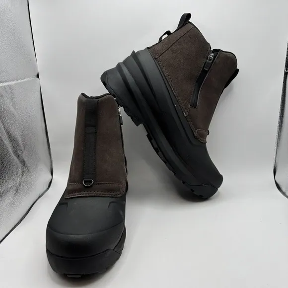 The North Face Chilkat V Zip WP Boots Black Grey Men's Size 11 Waterproof