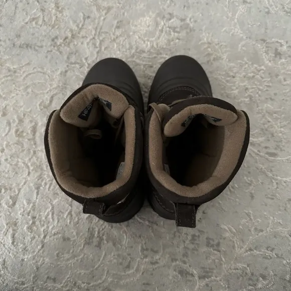 The North Face Chill Kat Boots Youth Size 4
