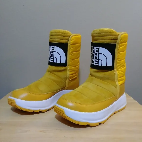 The North Face Ozone Park Winter Pull-On Boots Yellow Women's Size 6.5