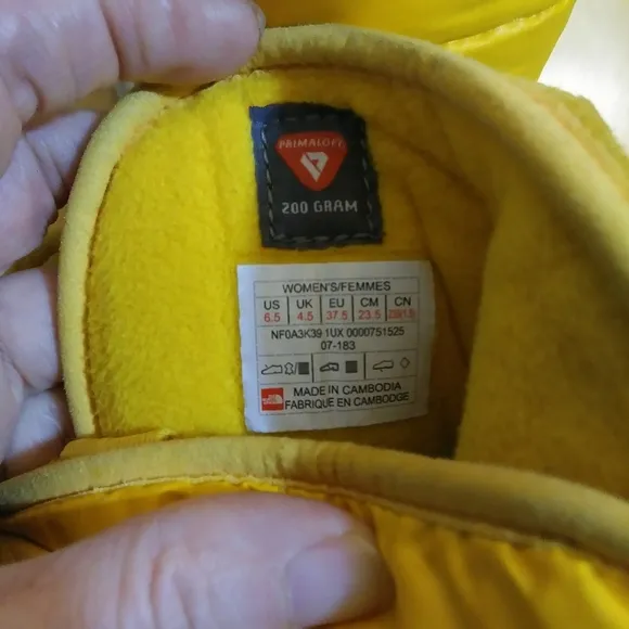 The North Face Ozone Park Winter Pull-On Boots Yellow Women's Size 6.5