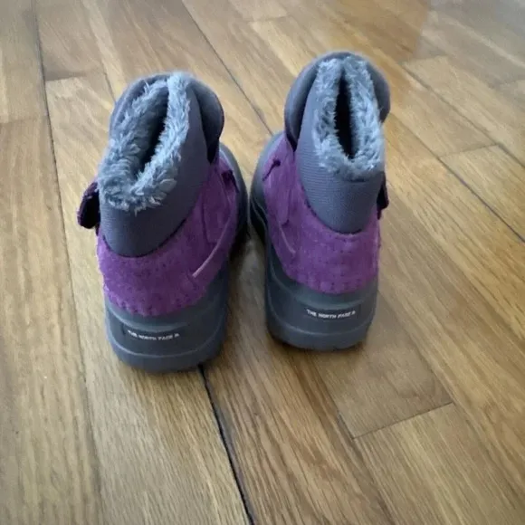 The North Face Toddler Alpenglow II Snow Boots Waterproof Size 8 Purple Leather