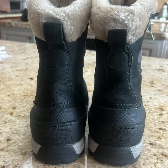 THE NORTH FACE WOMENS CHILKAT 400 WATERPROOF SNOW BOOTS BLACK/ZINC GREY, size 10