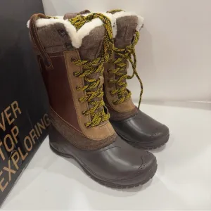 The North Face Women's Shellista III Mid Apres Snow Boots