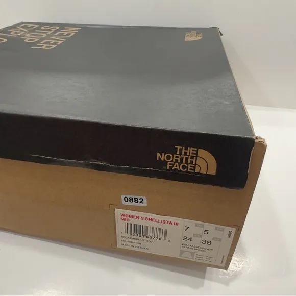 The North Face Women's Shellista III Mid Apres Snow Boots