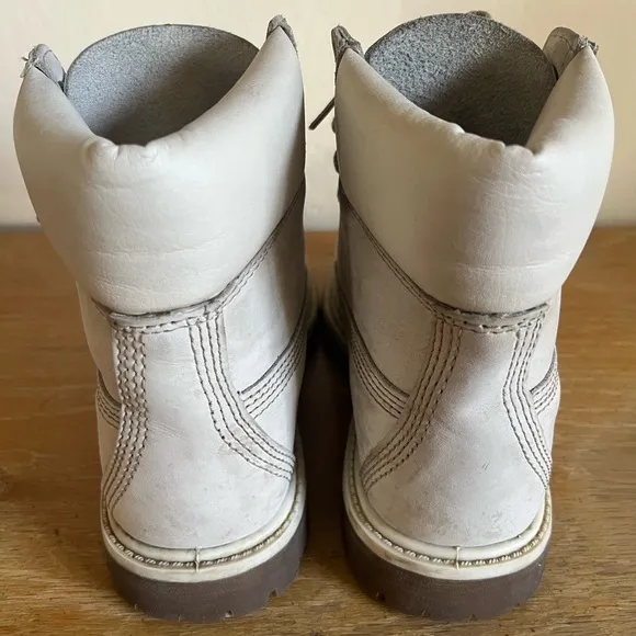 Timberland Boots women’s size 6