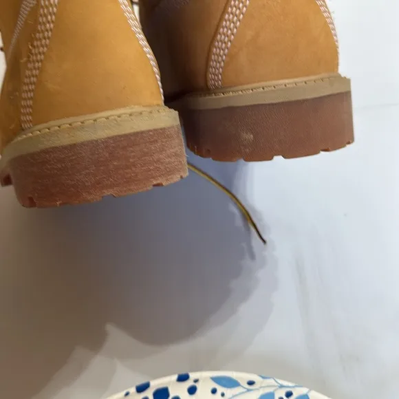 Timberland Tan Boots, NWOB Boys Size 5