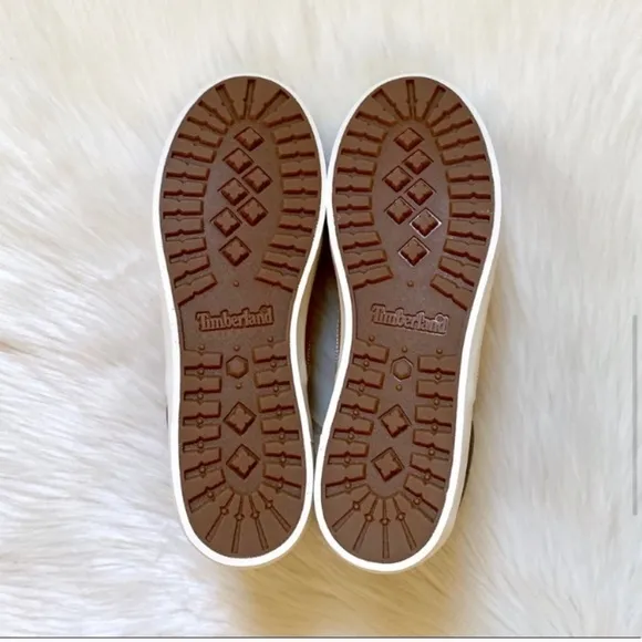 Timberland Wheat Dausette Chukka Sneaker Boots
