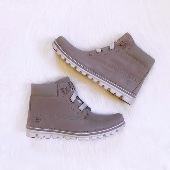 Timberland Women’s Brookton 6” Convenience Taupe Boots