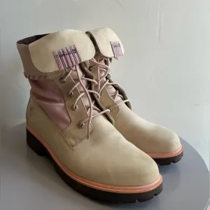 Timberland women’s fold down boots, pink off white. Leather. Size 8.5